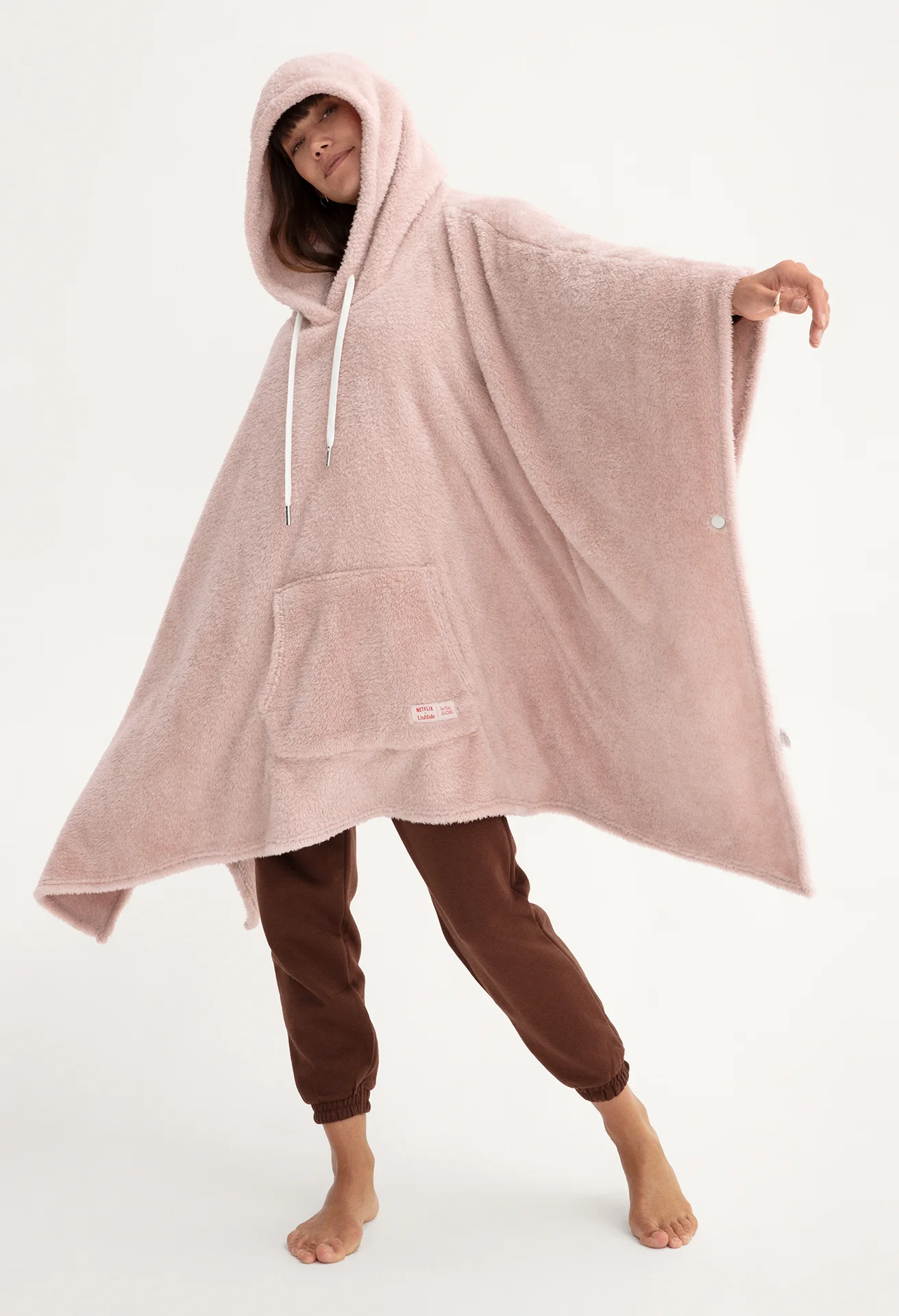 Binger Poncho - Image 29