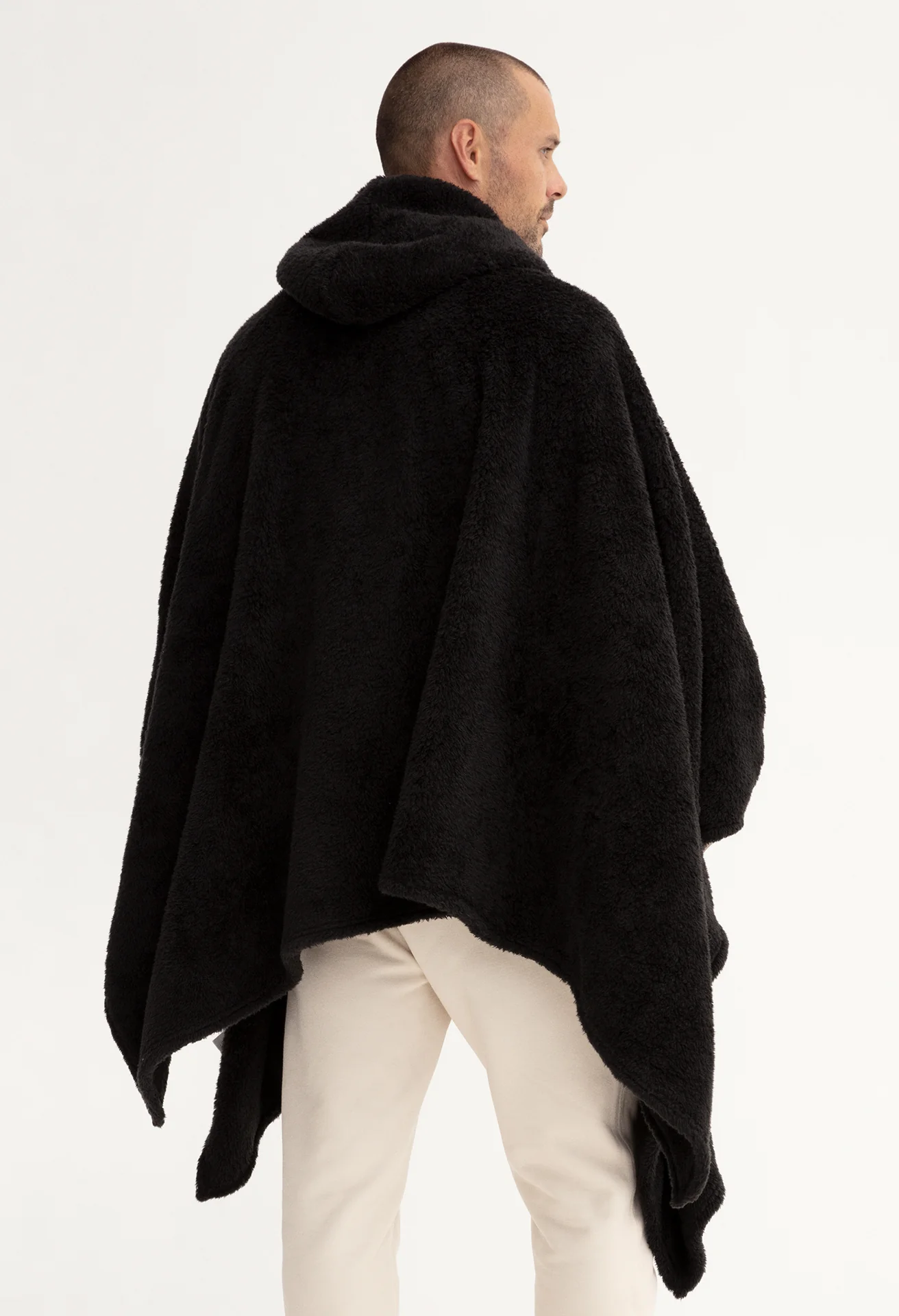 Binger Poncho - Image 3
