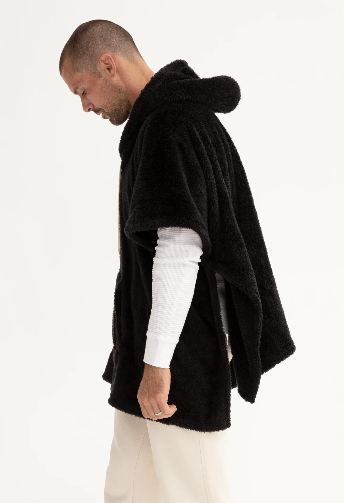 Binger Poncho - Image 8