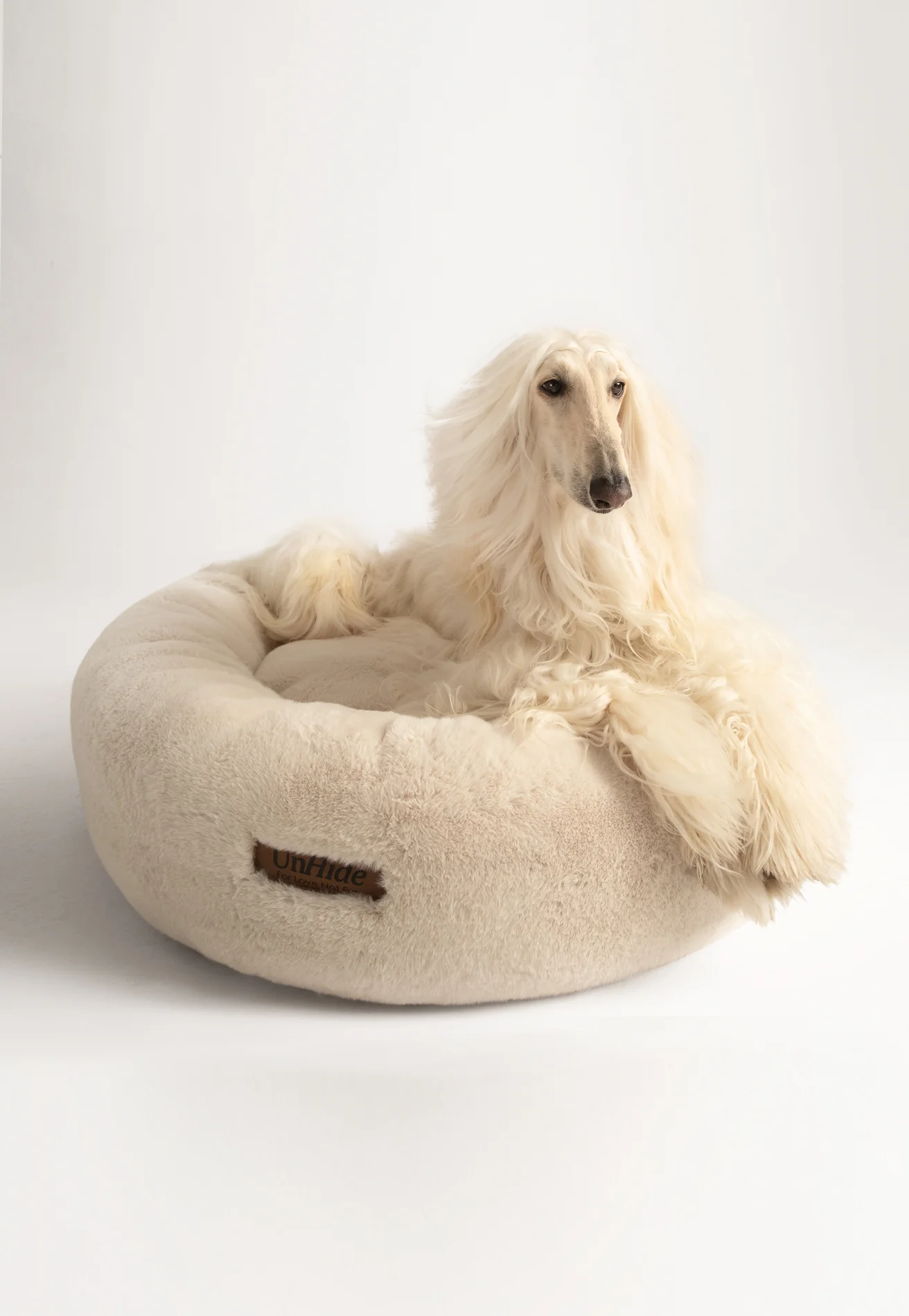 Floof Donut Pet Bed - Image 11