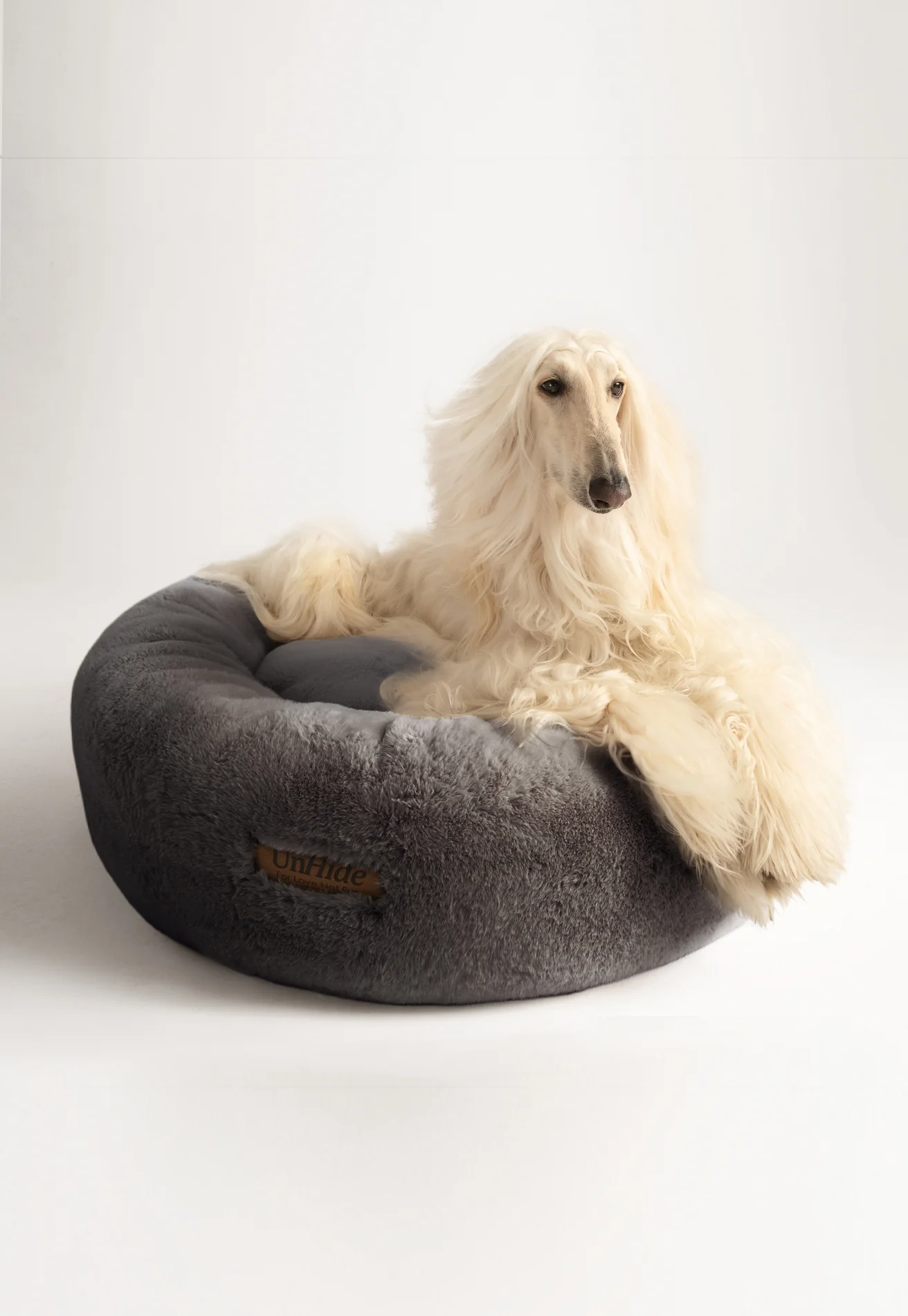 Floof Donut Pet Bed - Image 15