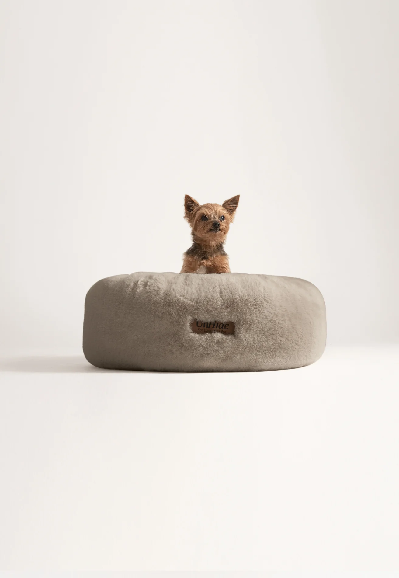 Floof Donut Pet Bed - Image 34