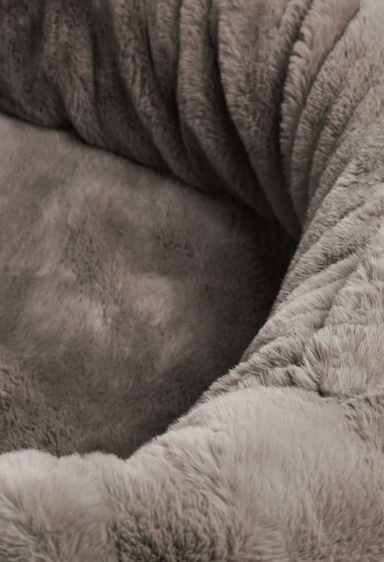 Floof Human Dog Bed - Image 6