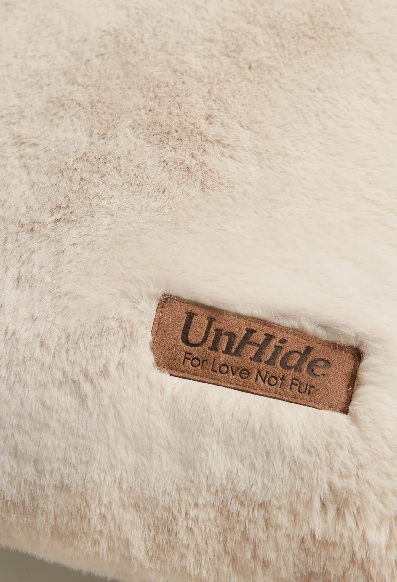 Floof Pillow Pet Bed - Image 9