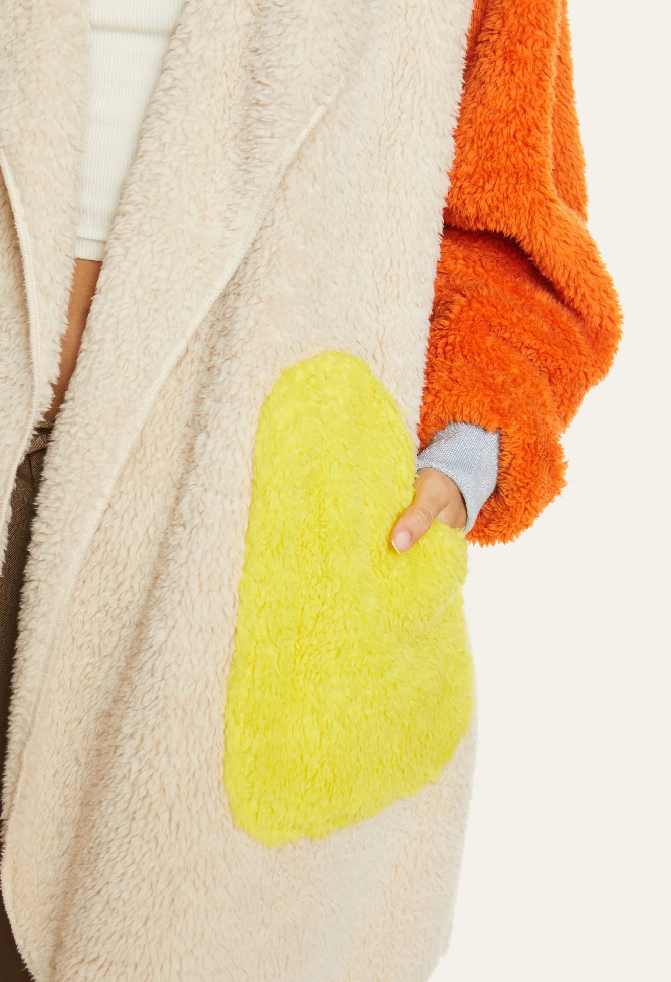 Shleepy Robe - Image 130