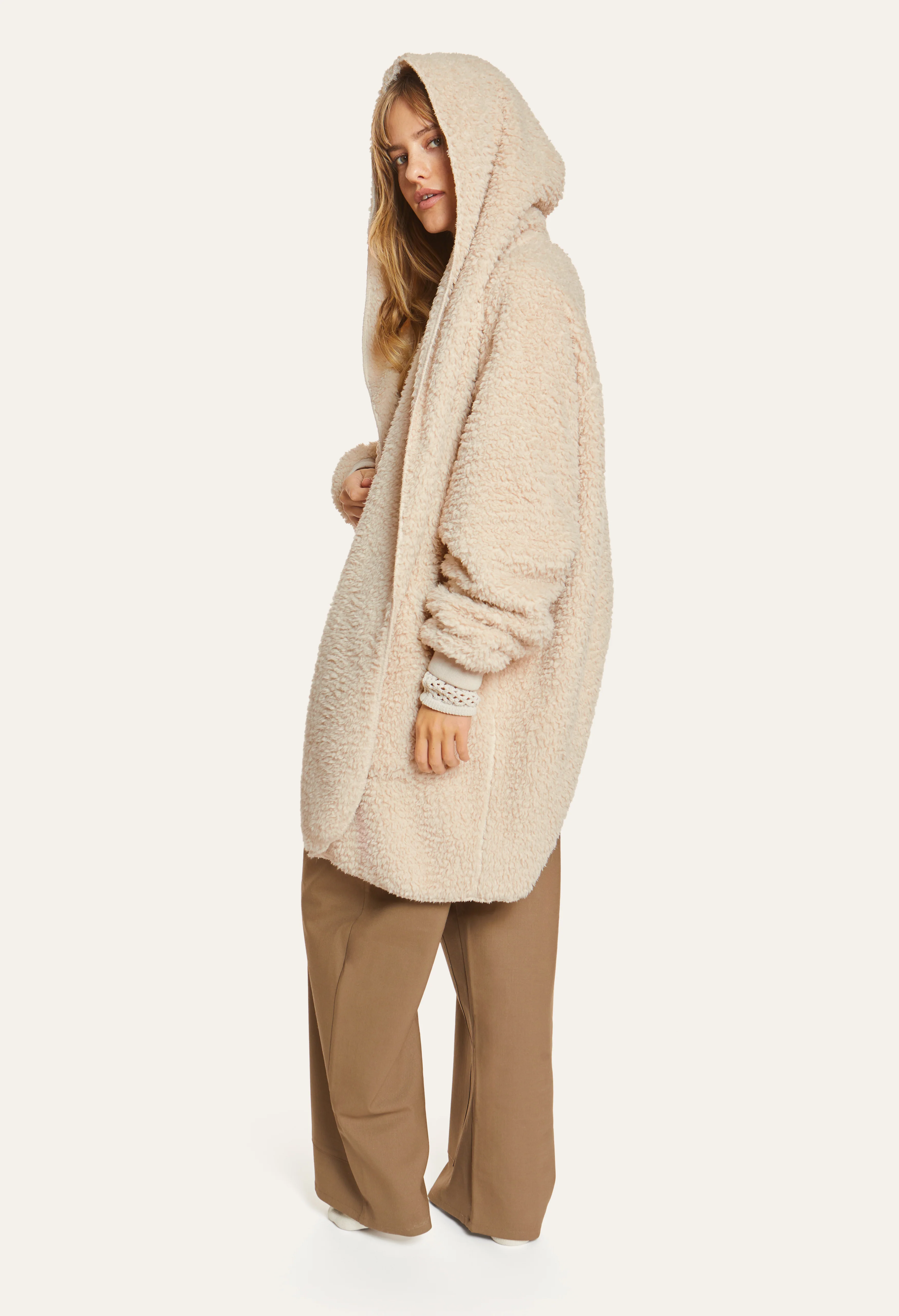 Shleepy Robe - Image 50