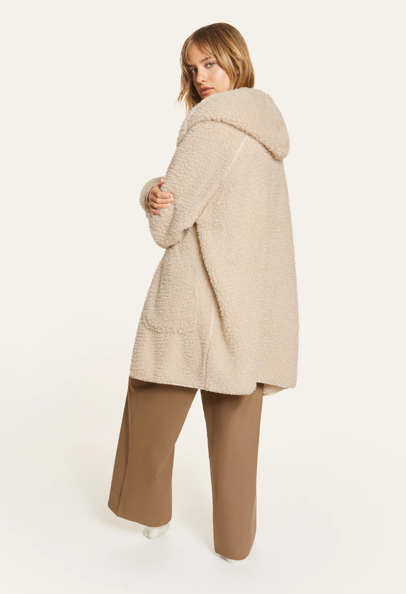 Shleepy Robe - Image 64