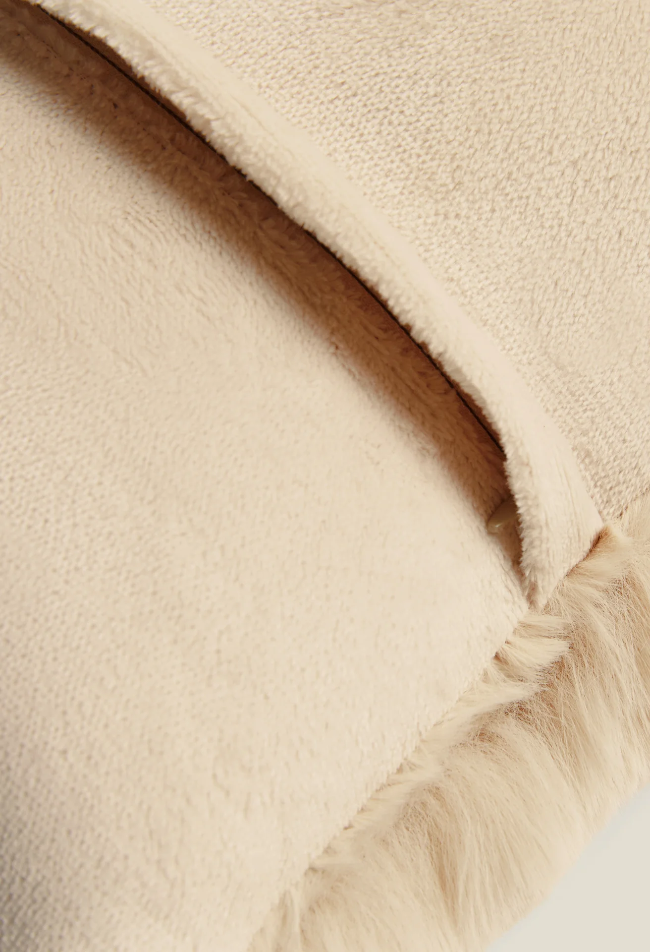 Squish Pillow - Image 36