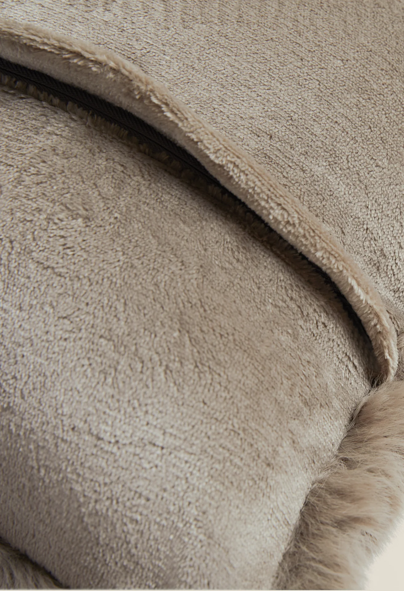 Squish Pillow - Image 64